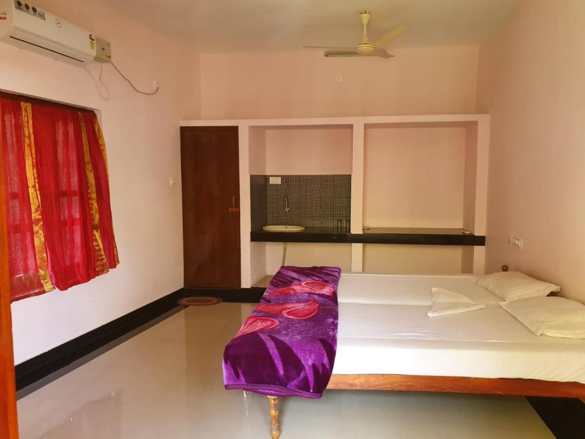Homestay Thriphala Ayurveda Yogashram *