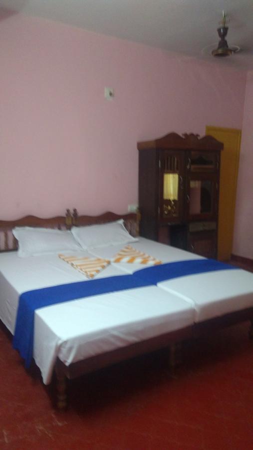 Homestay Thriphala Ayurveda Yogashram *